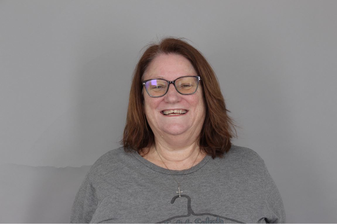 Before Sylvia, eight upper veneers, natural balance